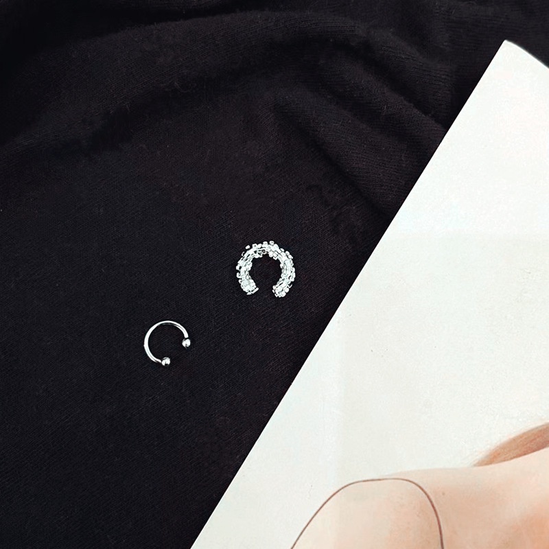 Set 2 Khuyên Kẹp Vành Tai Hình Quả Bóng Kim Loại Thời Trang Cho Nữ 2023