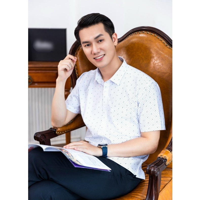 Áo Sơ Mi Nam Ngắn Tay Trung Niên Cao Cấp, Áo Sơ Mi Ngắn Tay Họa Tiết Chấm Bi Vải Lụa Co Giản Mềm Mịn From Rộng