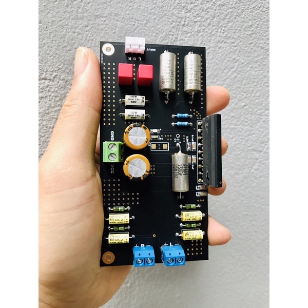 mạch khuếch đại Kia6210ah chữ vàng.