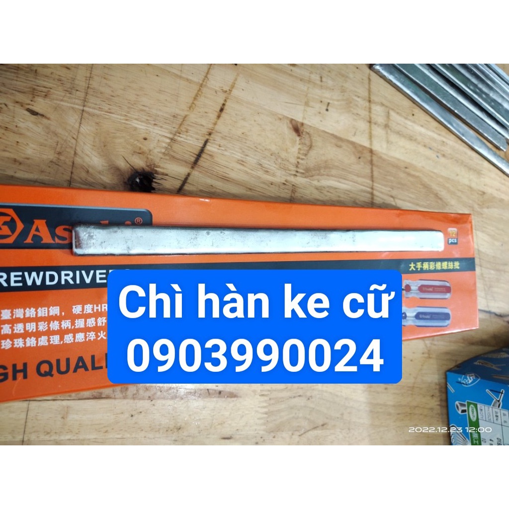 Thanh thiếc trì hàn cữ