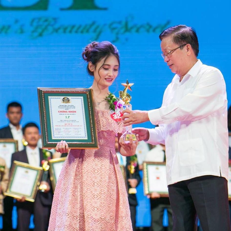 Son kem siêu lì LP lipsicy chuẩn màu siêu mịn dưỡng môi lâu trôi 7g