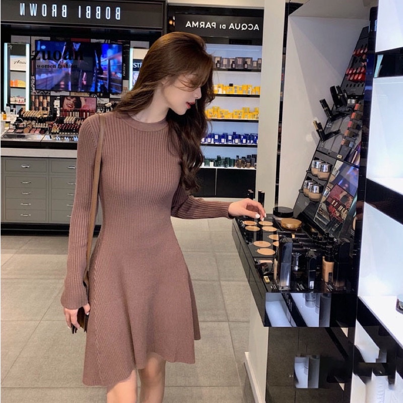 VÁY LEN DÁNG XOÈ CỔ TRÒN