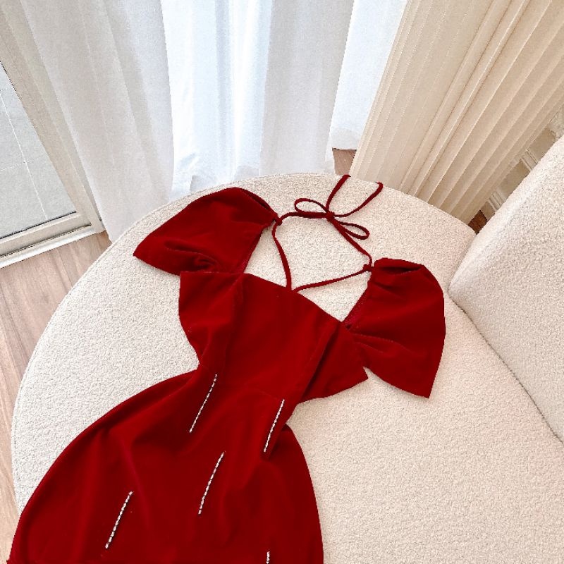 Đầm đỏ nhung chéo cổ đính đá cao cấp Saphir Dress