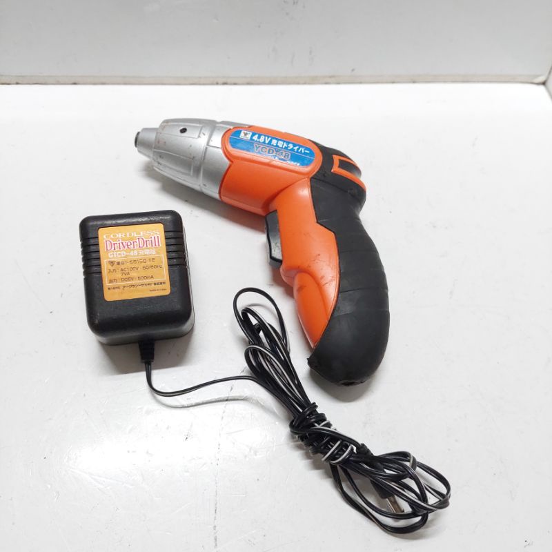 MÁY BẮN VÍT PIN 4,8V NỘI ĐỊA NHẬT XẠC 100V