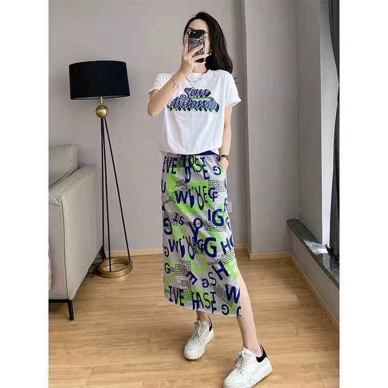 Bộ Áo Thun Ngắn Tay + Chân Váy Lưng Cao Thời Trang Xinh Xắn Cho Nữ