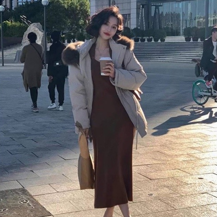 Đầm Sweater Dệt Kim Tay Dài Cổ Vuông Nhấn Eo Kiểu Hồng Kông Thời Trang Thu Đông 2022 Cho Nữ