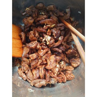 Thịt dê chay ( chân nấm) xá xíu/ngũ vị