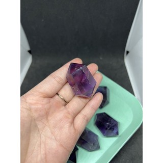 Trụ đá lục lăng tím Amethyst trong veo