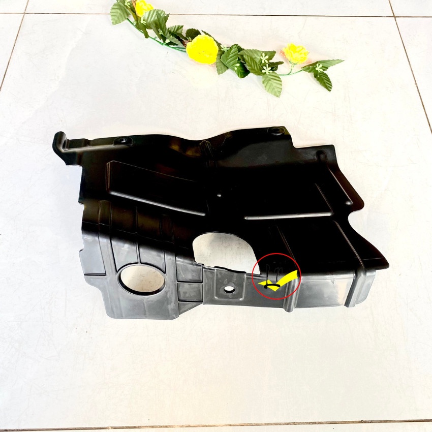 Chắn bùn gầm trái xe spark m300 matiz 4 hàng chuẩn xịn - gm - mã 95990788| tặng 02 viên rửa kính 10k|lienphuong79