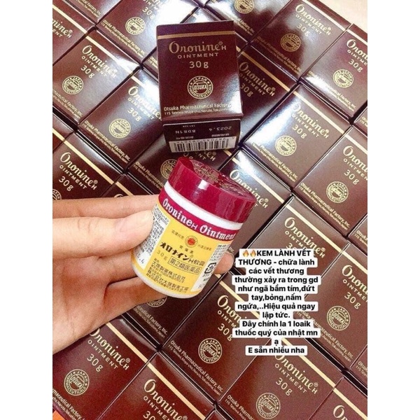 Kem Bôi Lành Vết Thương,vết Bầm Oronine Ointment Đa Năng 30gr Nhật Bản