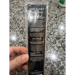 Cọ đánh phấn mắt Wet n Wild – Large Eyeshadow Brush