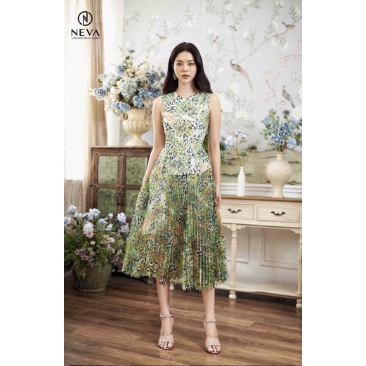 NEVA newtag đầm xanh midi ren phối tà dập ly mới nguyên tag S/M/L