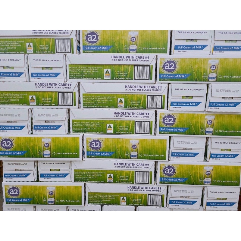Sữa tươi A2 nguyên kem dạng nước  Hộp 200ml -Date 6/2024