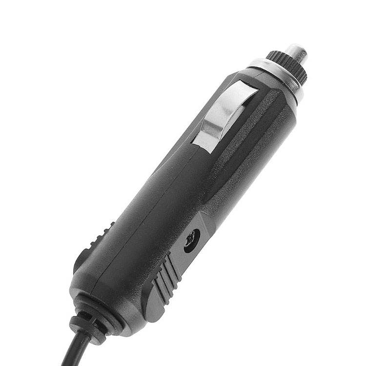 Tẩu sạc kết nối thiết bị massage trên oto