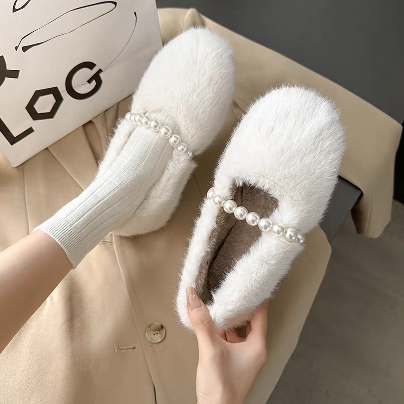 Giày sục lông mềm mùa đông kết hợp quai ngọc đế bệt Aimee closet