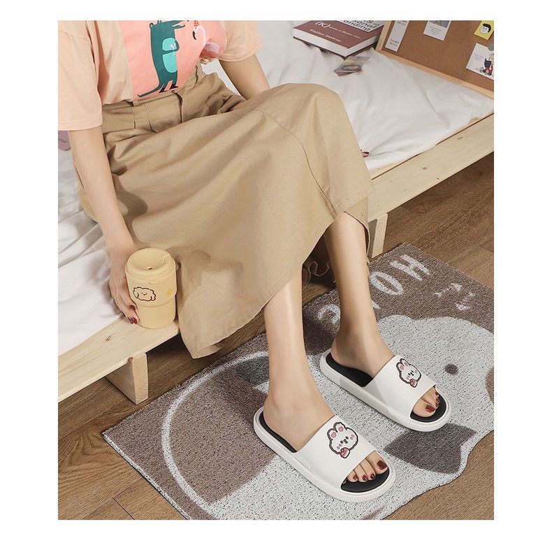 Dép đi trong nhà kiểu dáng hoạt hình dễ thương đế phẳng chống trơn trượt cho học sinh