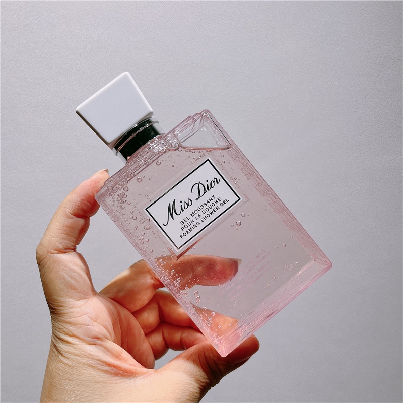 Gel Tắm Dior Làm Sạch Da Toàn Thân 200ml