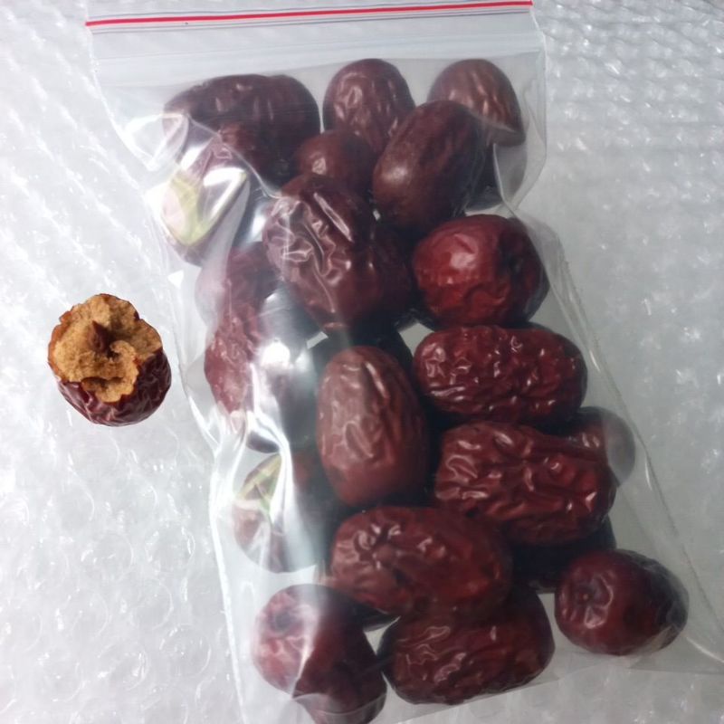 100g táo đỏ
