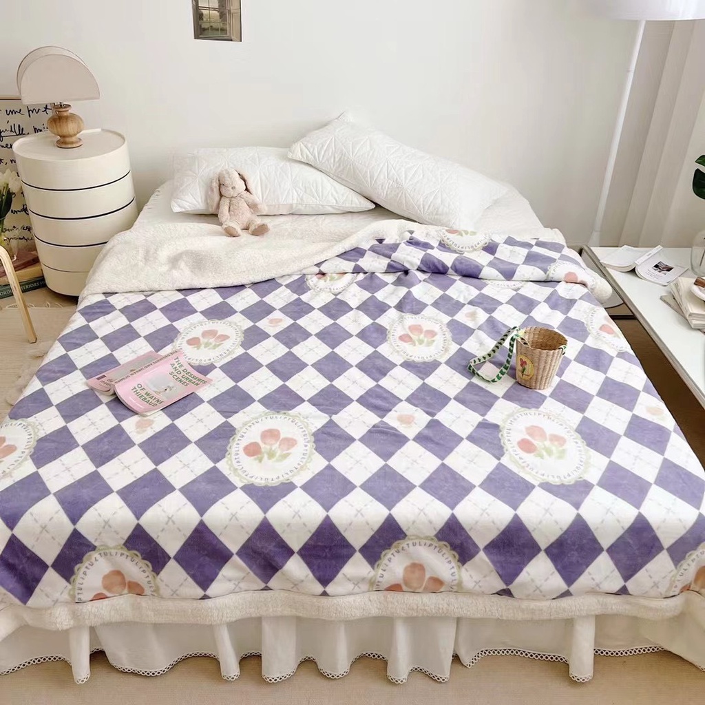 Chăn lông cừu họa tiết dễ thương- có khóa kéo lồng được chăn, kích thước 200*230 ,nặng 2.2kg