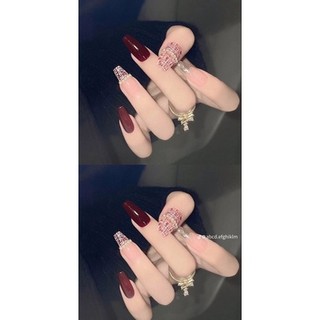Móng úp màu đỏ mẫu tết kẻ dạ dáng dài thang vuông