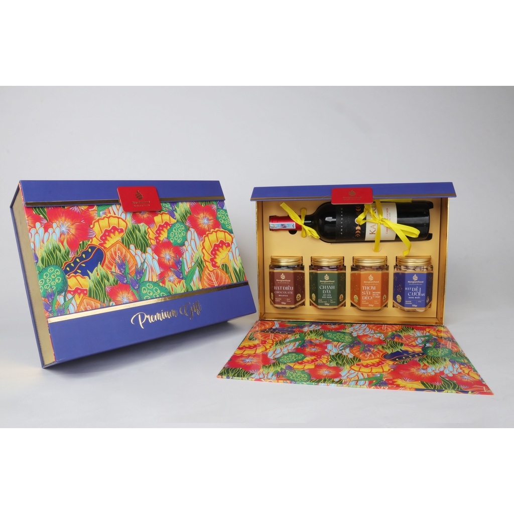 Hộp quà tết cao cấp XUÂN HƯƠNG SẮC 01 Nong Lam Food ép vàng 24K hoa quả sấy lạnh cao cấp