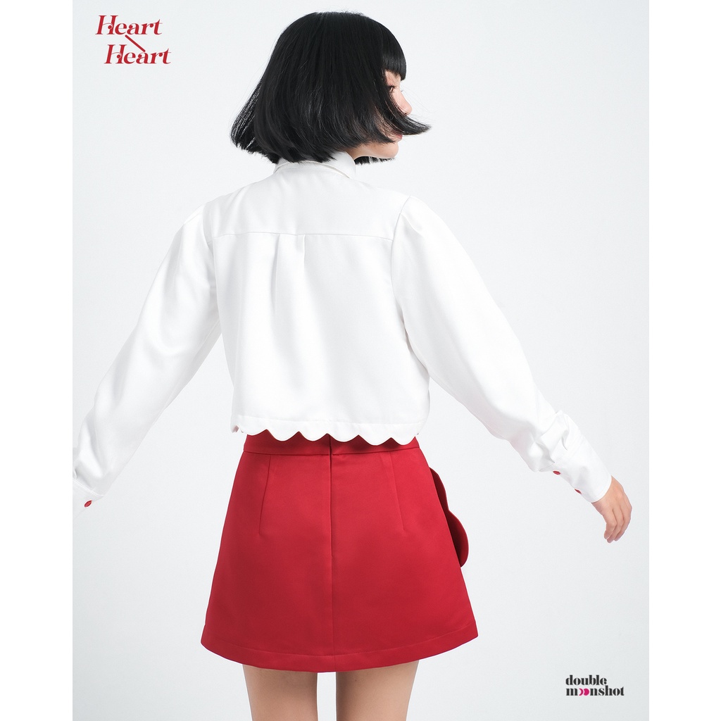 Double Moonshot -  Áo sơmi croptop tay dài line lượn cong thêu chữ