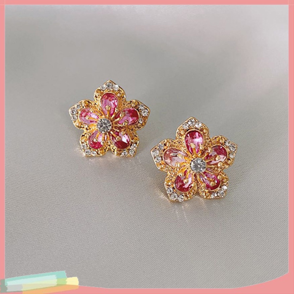 Đôi Khuyên Tai Hình Hoa Đính Kim Cương Giả Thời Trang Cho Nữ