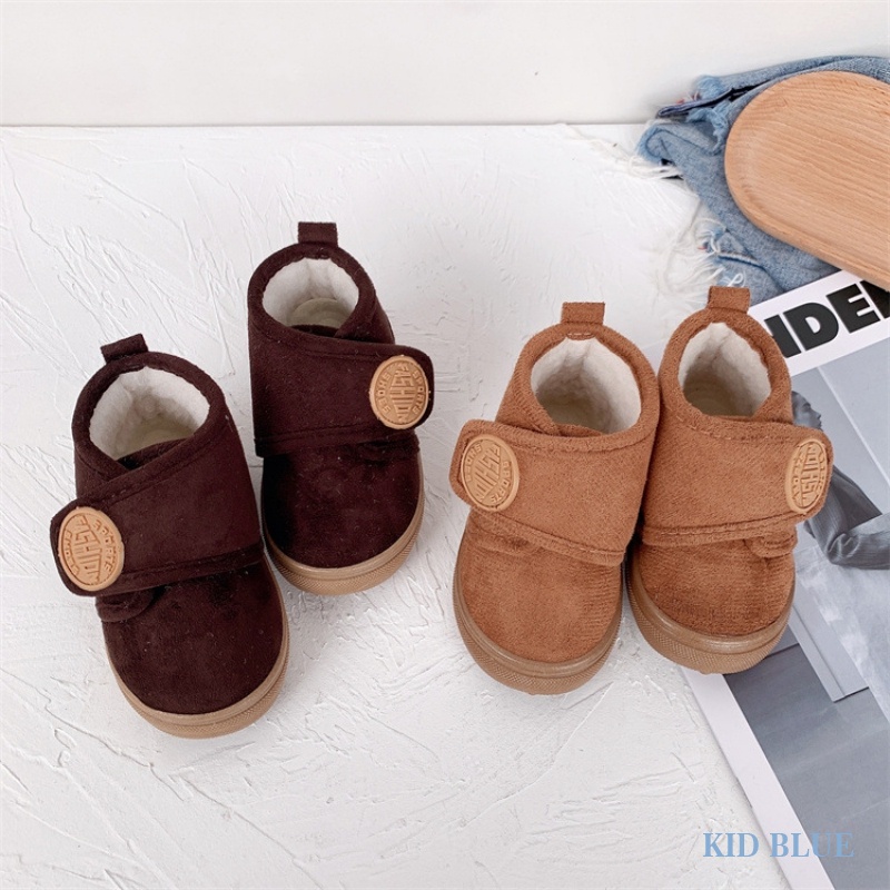 Giày Bốt Cotton Lót Lông Cừu Dày Dặn Mềm Mại Cổ Thấp Màu Trơn Giữ Ấm Cho Bé
