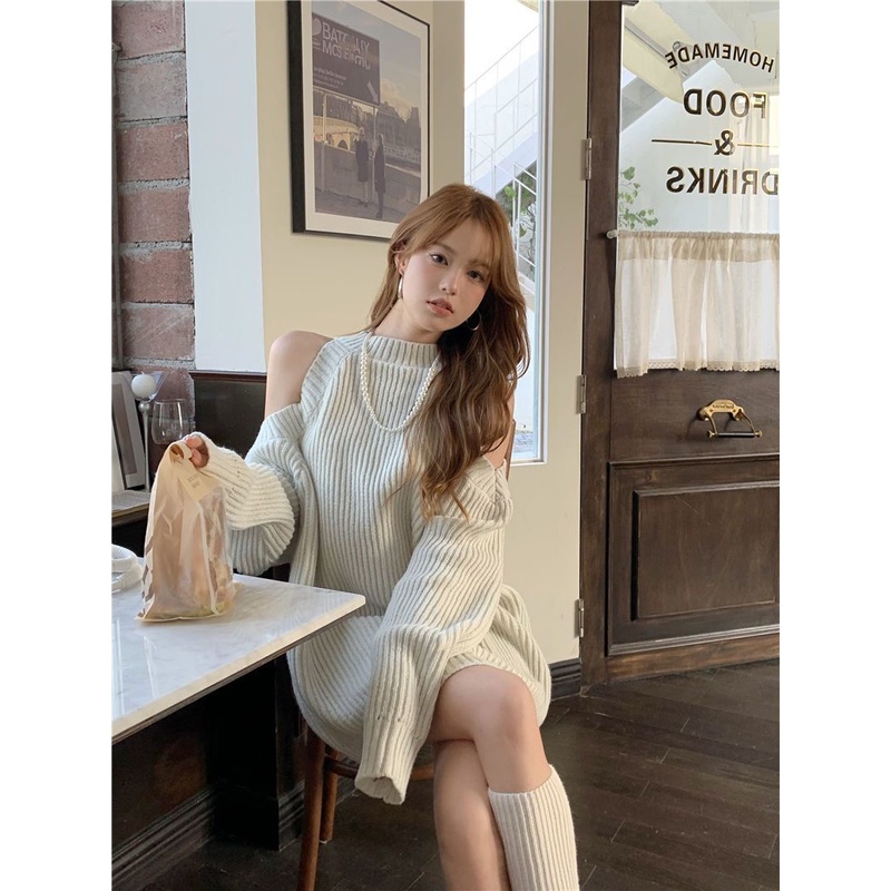Half-turtleneck off-shoulder sweater women's autumn and winter design sense mid-length loose outerwear sweater top
