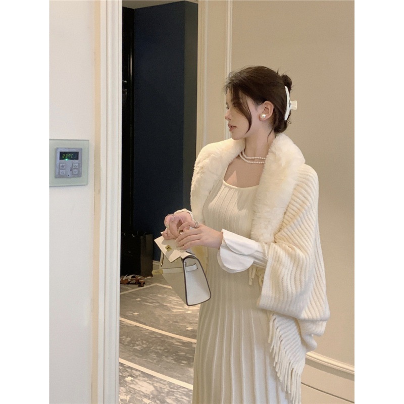 Winter New Product Spot Second Shot Pure Desire Wind Long Sleeve Knitted Dress Women's Autumn and Winter 2023 New Temperament Medium Long Knitted Dress Long Sleeve Fur Neck Knitted Cardigan Coat
