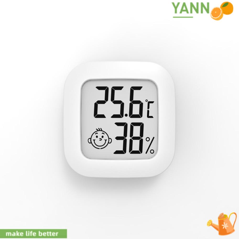 Máy Đo Nhiệt Độ Và Độ Ẩm Màn Hình LCD Kỹ Thuật Số Mini 1