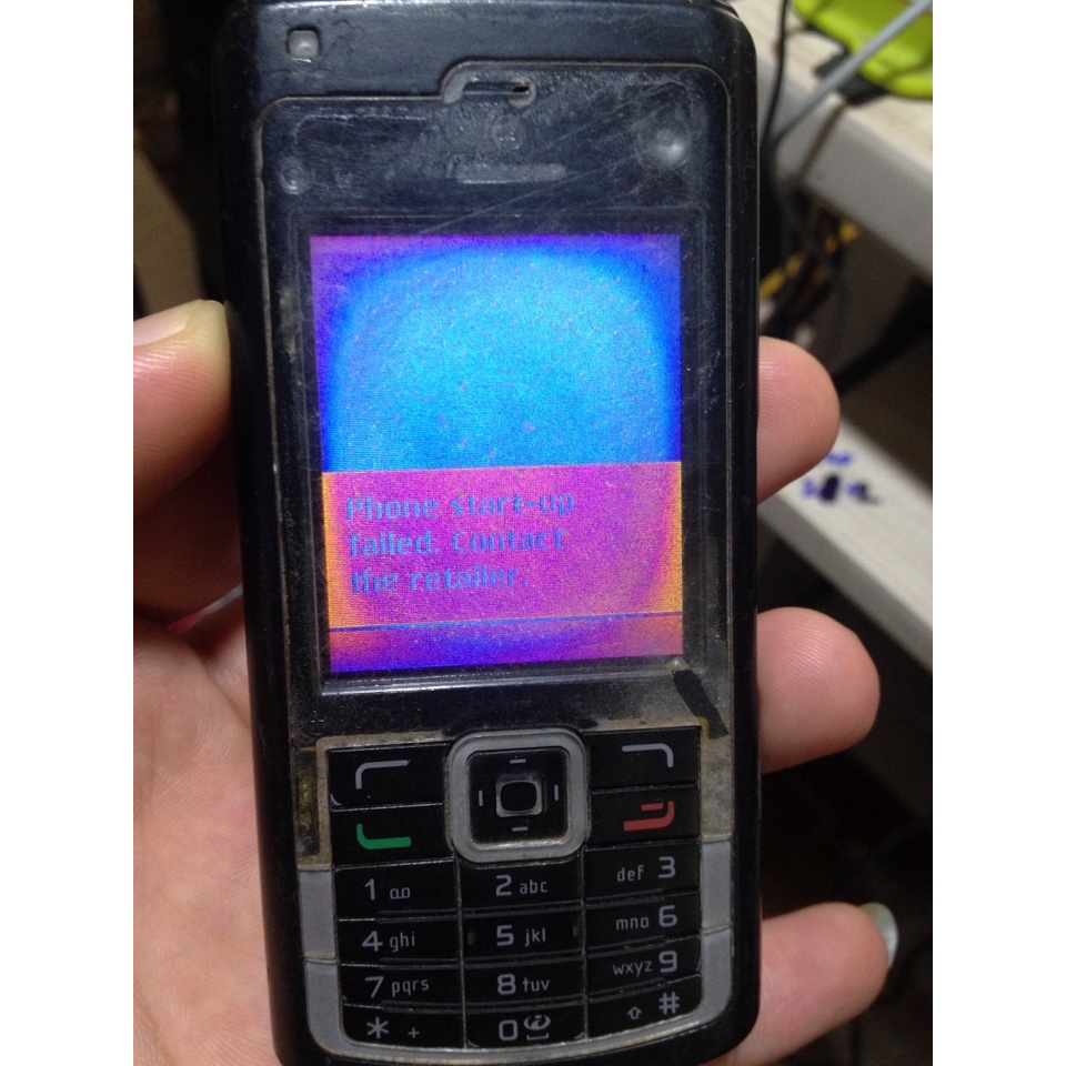 Xác NOKIA N72 khởi động lên báo lỗi như hình, máy không bin, không nắp