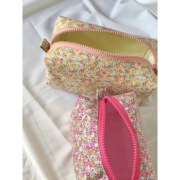 Hộp bút/ Pouch đựng mỹ phẩm hoa nhí