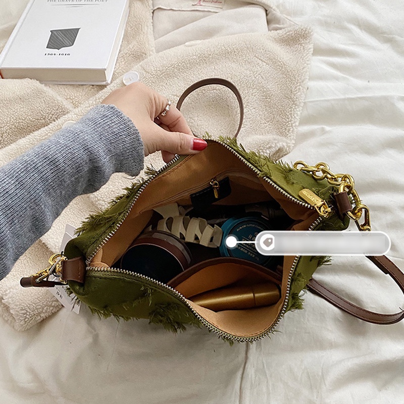 Túi Đeo Chéo Màu Xanh Lá Thiết Kế Độc Đáo Cho Nữ