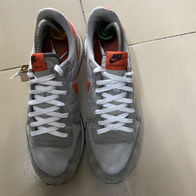 Giày chính hãng đã qua sử dụng