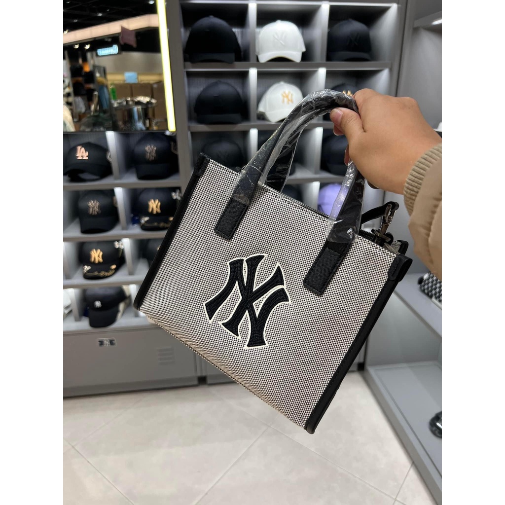 Túi Đeo Chéo MLB Basic Big Logo Canvas Small Tote Bag