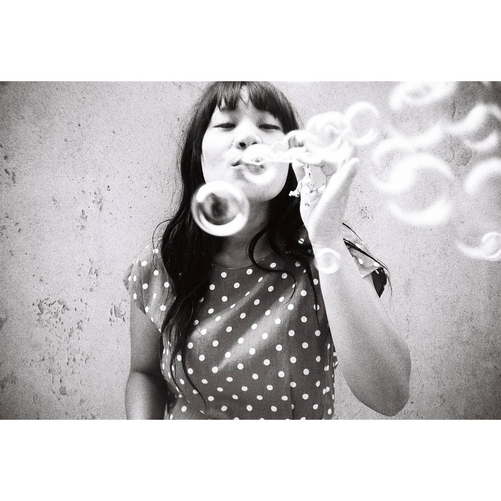 Phim Lomography Lady Grey ISO 400, Đen Trắng B&W, 135/35mm x 36 Kiểu, In Date Cho Máy Chụp Ảnh Film - LIIQ Flash