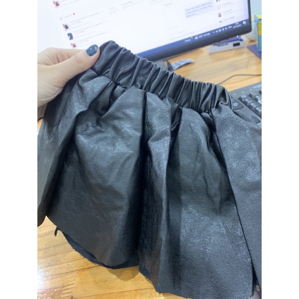 Chân váy da cho bé 12-20kg, chân váy da có quần trong