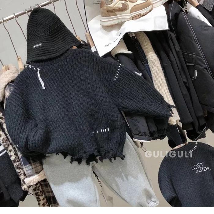 Áo Sweater Đen Thiết Kế Rách Thời Trang Thu Đông Phong Cách Hàn Quốc Cho Bé Trai