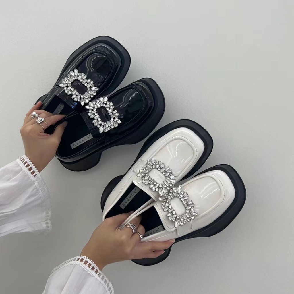 Giày Loafer Đế Siêu Nhẹ Cao 5Cm Da Bóng Đính Đá Vuông G086