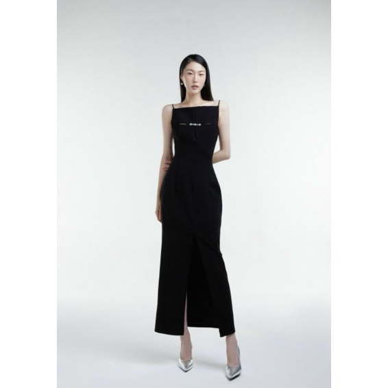 Váy đầm dây cắt out quyến rũ , sang trọng , thanh lịch , 2 màu đen và đỏ