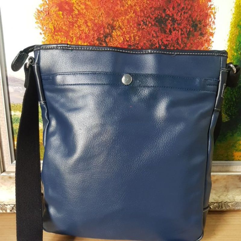 TÚI SI CHÉO NAM - MỚI 90%