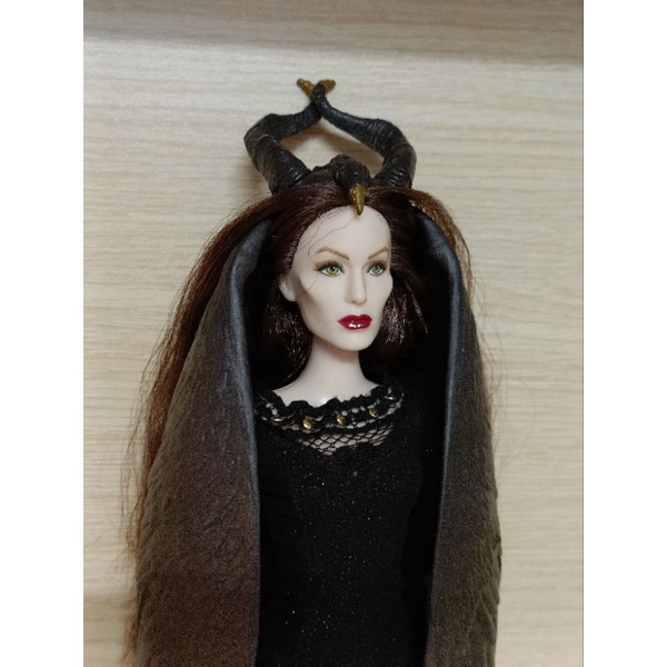 Búp bê barbie disney Maleficent