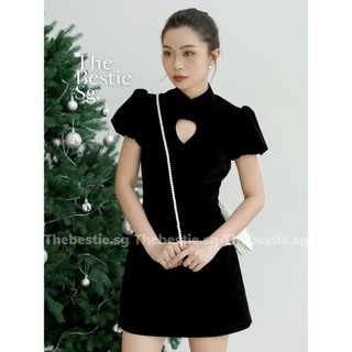 Váy nhung sườn xám cách tân
