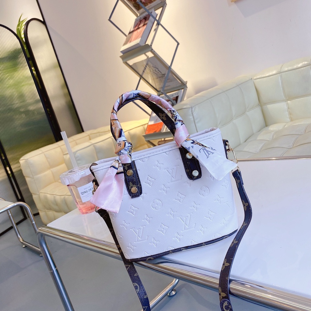 Túi Xách LV 2023 Màu Trơn Thời Trang Hàn Quốc Cho Nữ