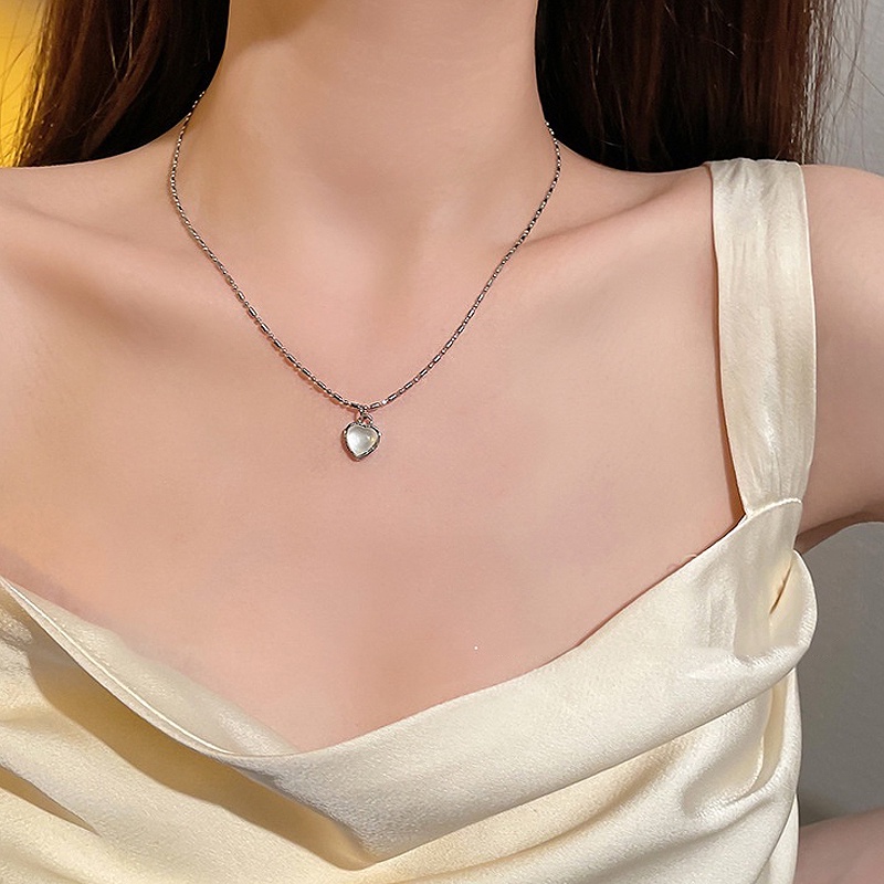 Vòng cổ Mặt Trái Tim Đính Đá Opal Thời Trang Hàn Quốc Cho Nữ