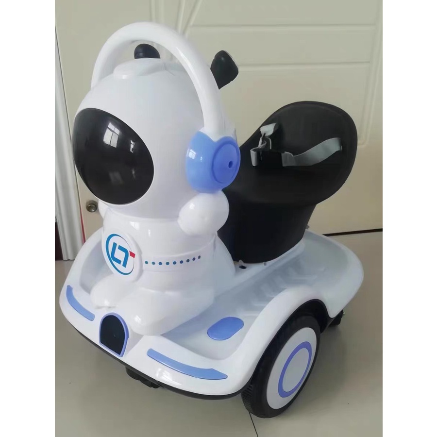 Xe ô tô điện cân bằng tròn xoay 360 độ hình phi hành gia cho trẻ em có nhạc đèn