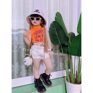 Thắt lưng xích cho bé gái