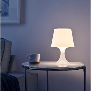 Đèn bàn trắng LAMPAN IKEA