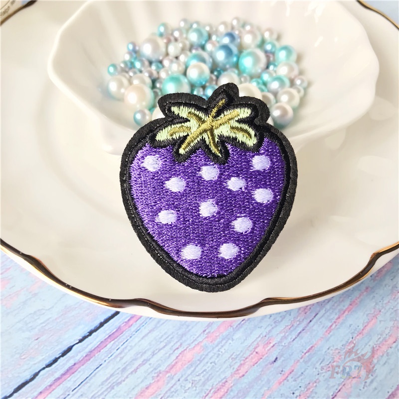 ☸ Ống Hút Trái Cây Bằng Sắt Chất Lượng Cao ☸ 1 Huy Hiệu Ủi Thêu Hình Trái Dâu (8 Màu)